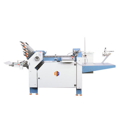 A máquina de dobramento de papel totalmente automático forneceu diretamente pela fábrica é equipada
