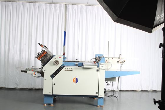 Máquina elétrica de papel da dobradura do papel A3 com sistema elétrico do PlC de Schneider