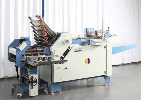 A curvatura 12 chapeia a máquina de dobramento de papel automática com o alarme do doce de papel